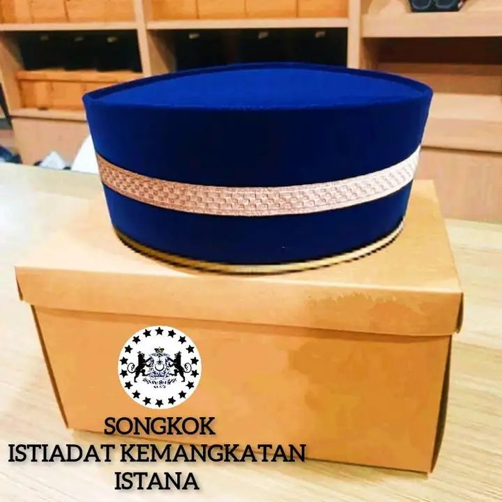 Songkok Istiadat Kemangkatan Istana